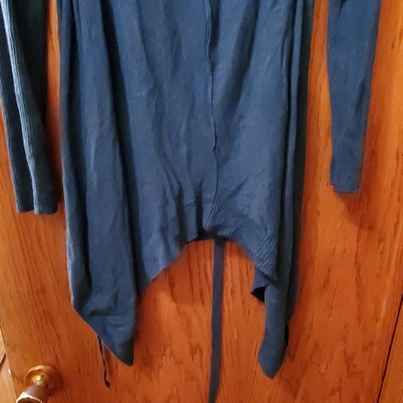 Long sweater with long sleeves - size medium - Picture 3 of 5